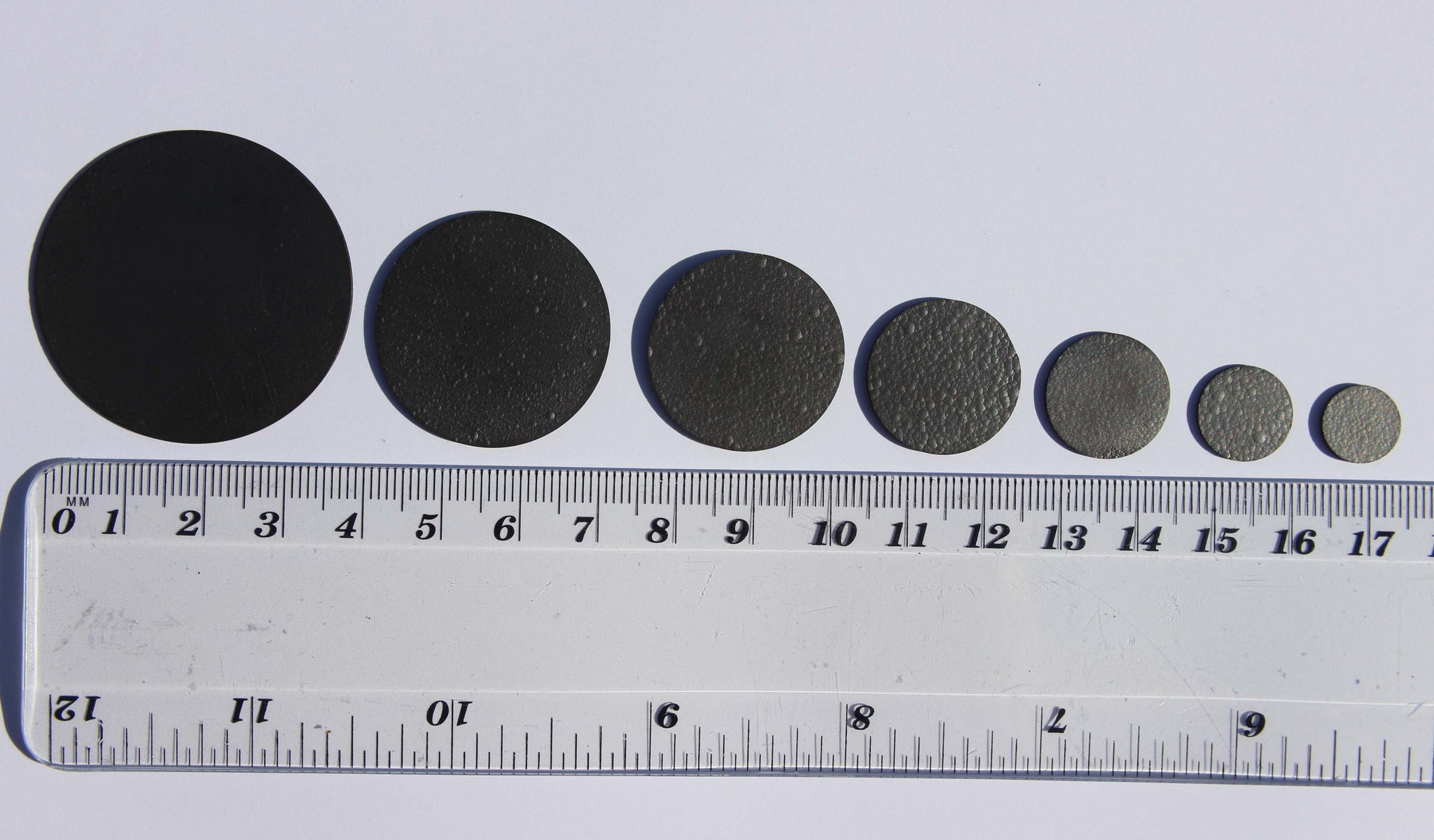 Graphite Disc Rv Pyrolytic graphite disc – Magnametals
